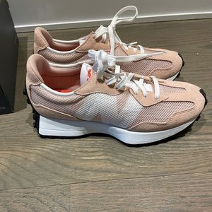 New Balance 327 Runner size 8.5